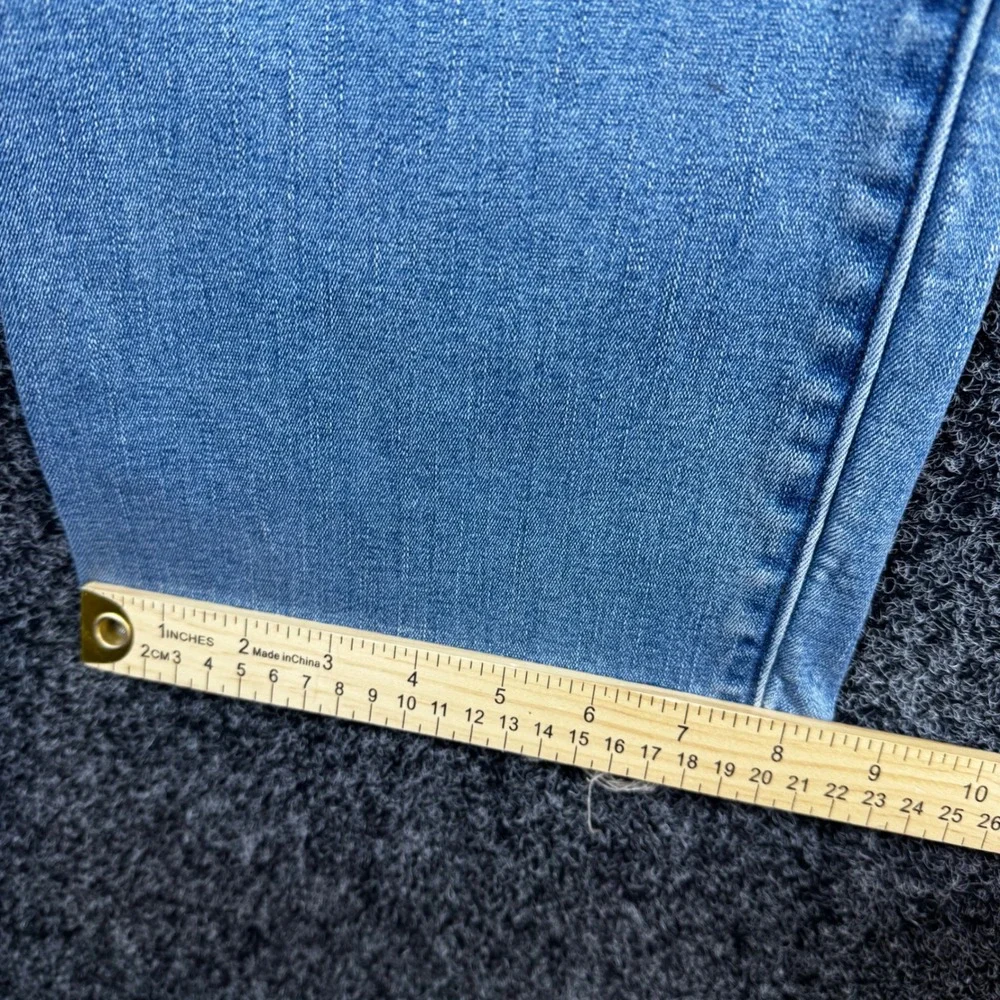 Levis 512 Perfectly Shaping Straight Leg Jeans Light Wash Plus Size 22W Stretch
